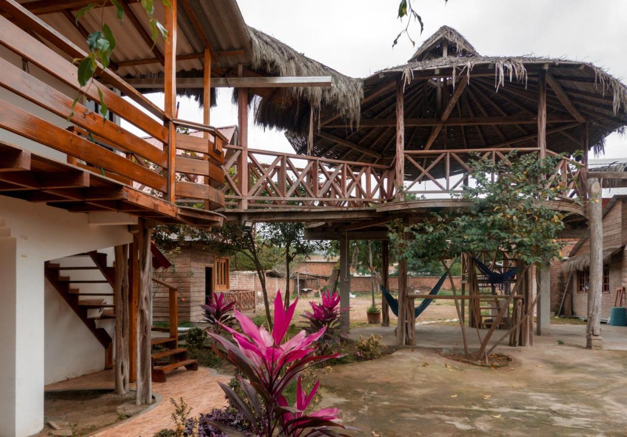 Hostal Tortuga Dorada Puerto López Exterior foto