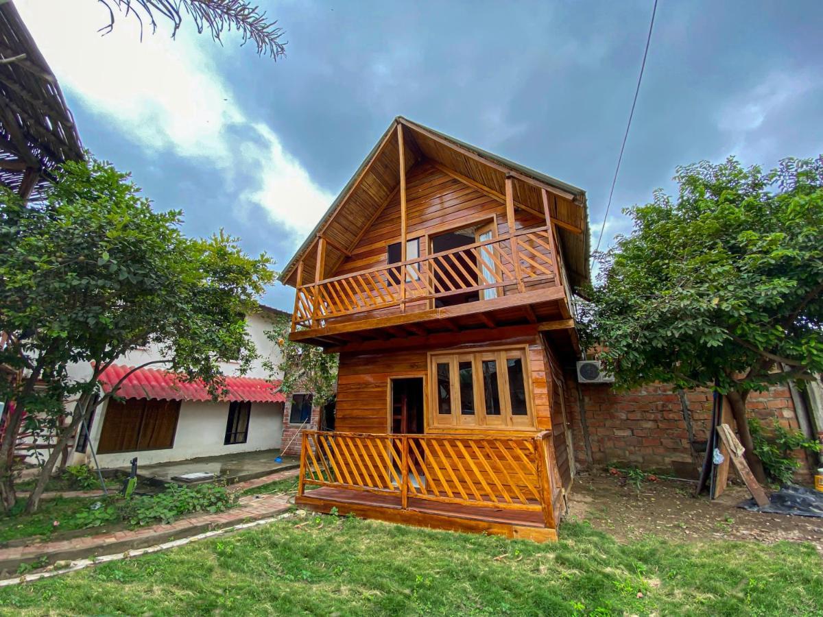 Hostal Tortuga Dorada Puerto López Exterior foto
