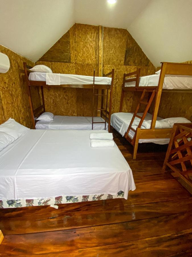 Hostal Tortuga Dorada Puerto López Exterior foto